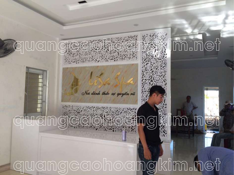 backdrop van phong gan logo inox 100 - BACKDROP VĂN PHÒNG GẮN LOGO INOX ĐẸP VÀ SANG TRỌNG