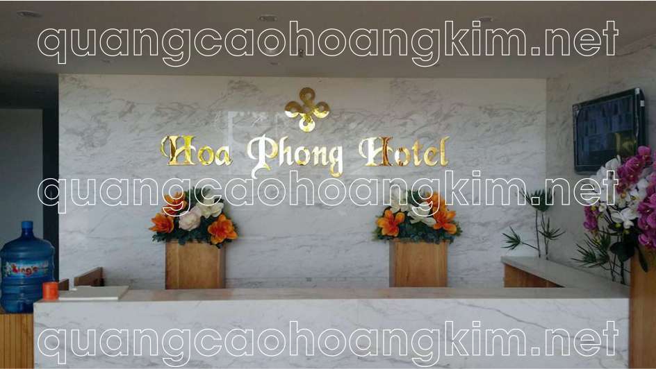 backdrop van phong gan logo inox 37 - BACKDROP VĂN PHÒNG GẮN LOGO INOX ĐẸP VÀ SANG TRỌNG