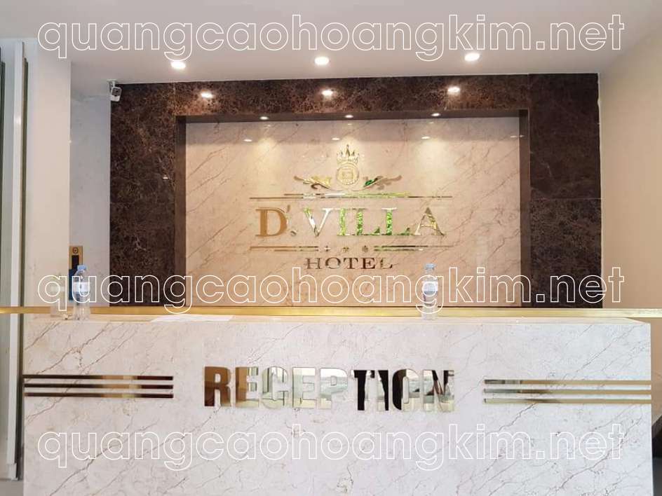 backdrop van phong gan logo inox 39 - BACKDROP VĂN PHÒNG GẮN LOGO INOX ĐẸP VÀ SANG TRỌNG