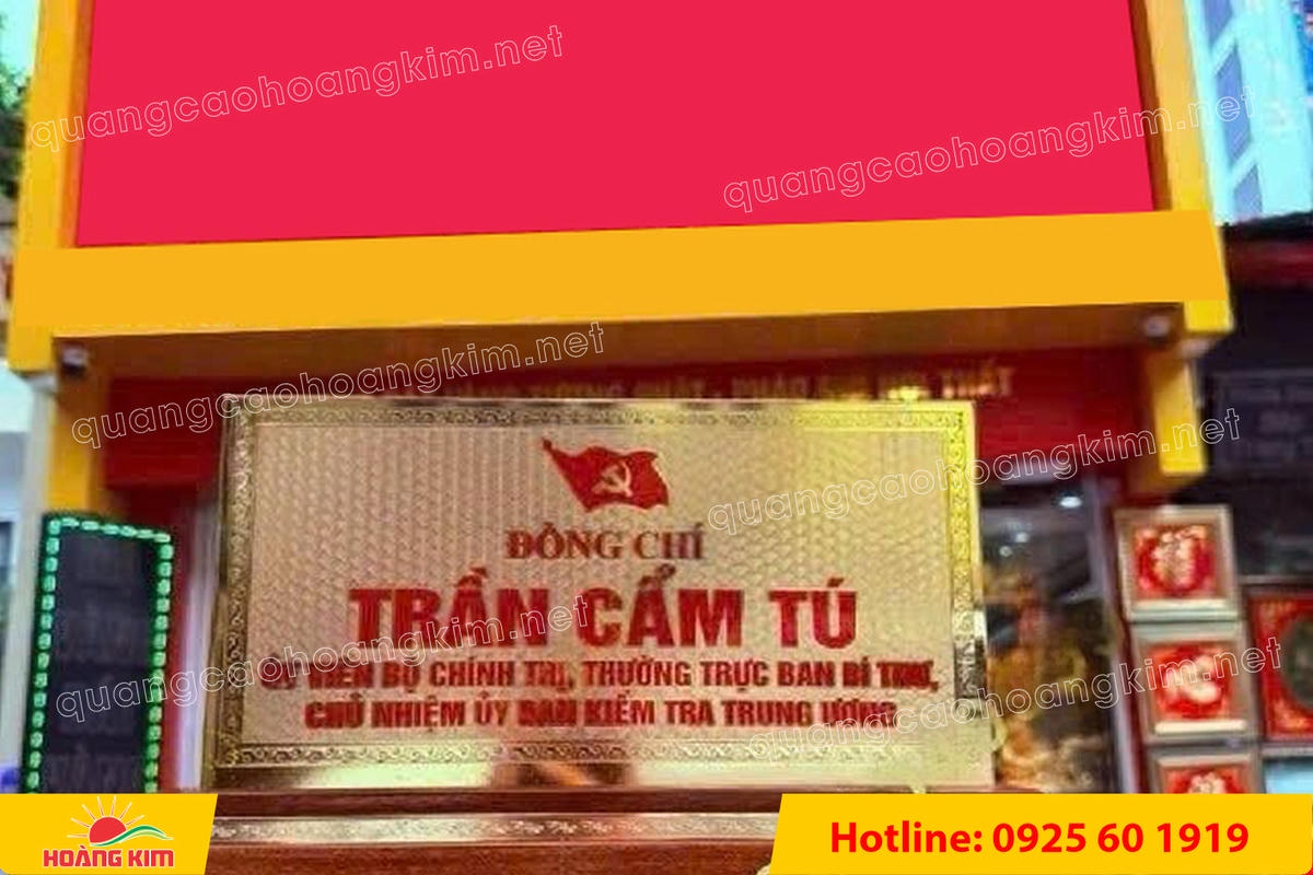 bien chuc danh mat dong 2mm co ma vang 24k de go tam cap 15x30cm dep 17 - BIỂN CHỨC DANH MẶT ĐỒNG 2MM MẠ V&Agrave;NG 24K 15X30CM &ndash; KHỔ LỚN, ĐẲNG CẤP D&Agrave;NH CHO L&Atilde;NH ĐẠO