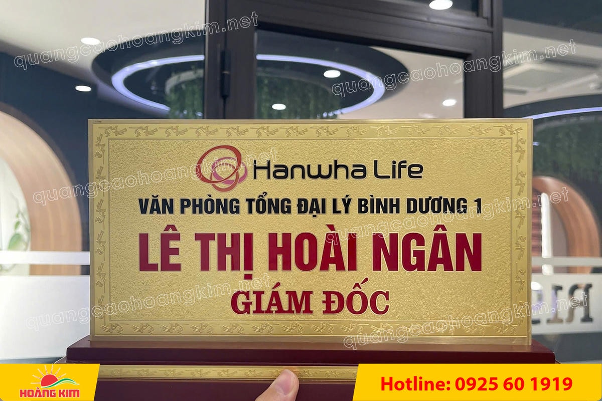 bien chuc danh mat dong 2mm khong ma vang de go tam cap 11x22cm dep 14 - BIỂN CHỨC DANH MẶT ĐỒNG 2MM, ĐẾ GỖ CAO CẤP, 11X22CM KH&Ocirc;NG MẠ V&Agrave;NG