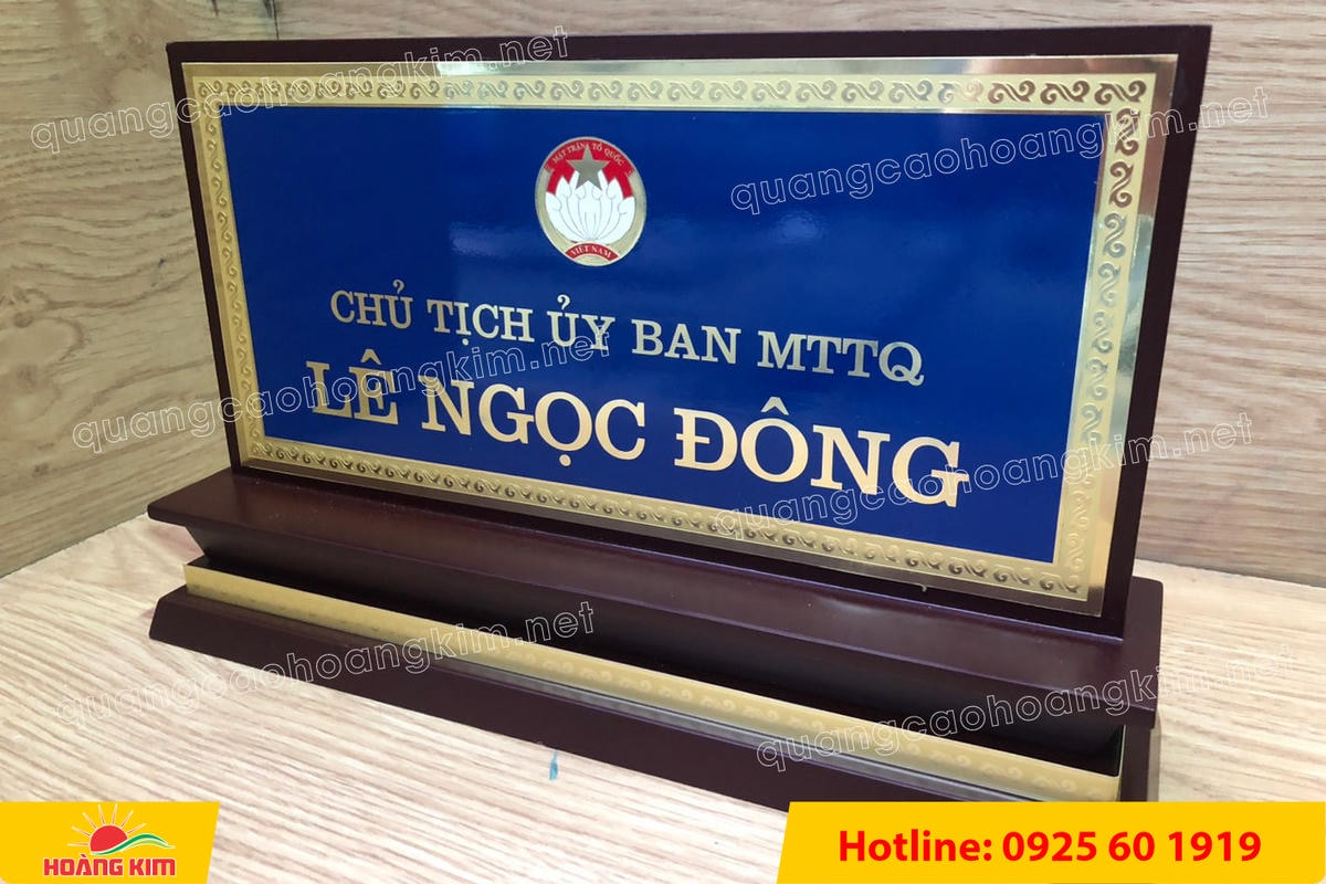 bien chuc danh mat dong de go tam cap dep 141 - BIỂN CHỨC DANH, BẢNG T&Ecirc;N ĐỂ B&Agrave;N CỰC ĐẸP, SANG, RẺ