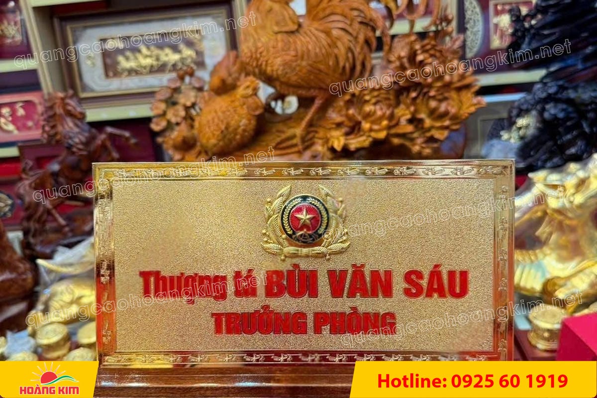 bien chuc danh cong an mat dong 2mm de go tam cap co ma vang 24k gan logo noi 15 - BIỂN CHỨC DANH C&Ocirc;NG AN ĐỂ B&Agrave;N CỰC ĐẸP, SANG TRỌNG