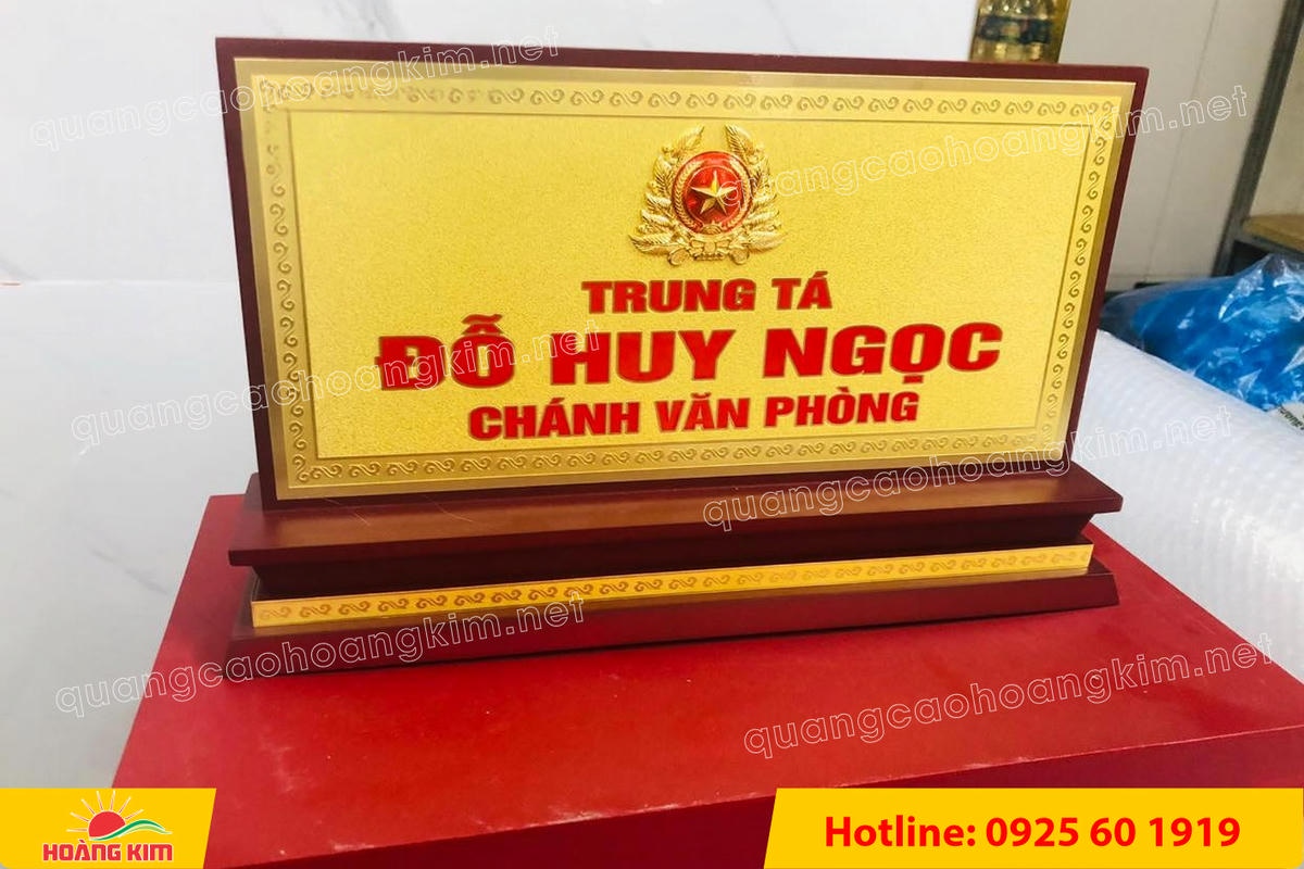 bien chuc danh quan doi dong go 2 mat de tam cap gan noi logo 2 - BIỂN CHỨC DANH QU&Acirc;N ĐỘI, BẢNG T&Ecirc;N ĐỂ B&Agrave;N CỰC ĐẸP
