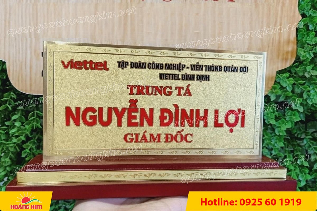 bien chuc danh quan doi mat dong 2mm kt11x22cm de go khong ma vang 3 - BIỂN CHỨC DANH QU&Acirc;N ĐỘI, BẢNG T&Ecirc;N ĐỂ B&Agrave;N CỰC ĐẸP