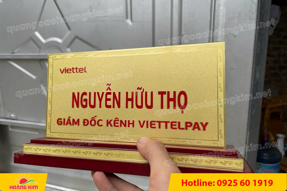 bien chuc danh quan doi mat dong 2mm kt11x22cm de go khong ma vang 5 - BIỂN CHỨC DANH QU&Acirc;N ĐỘI, BẢNG T&Ecirc;N ĐỂ B&Agrave;N CỰC ĐẸP