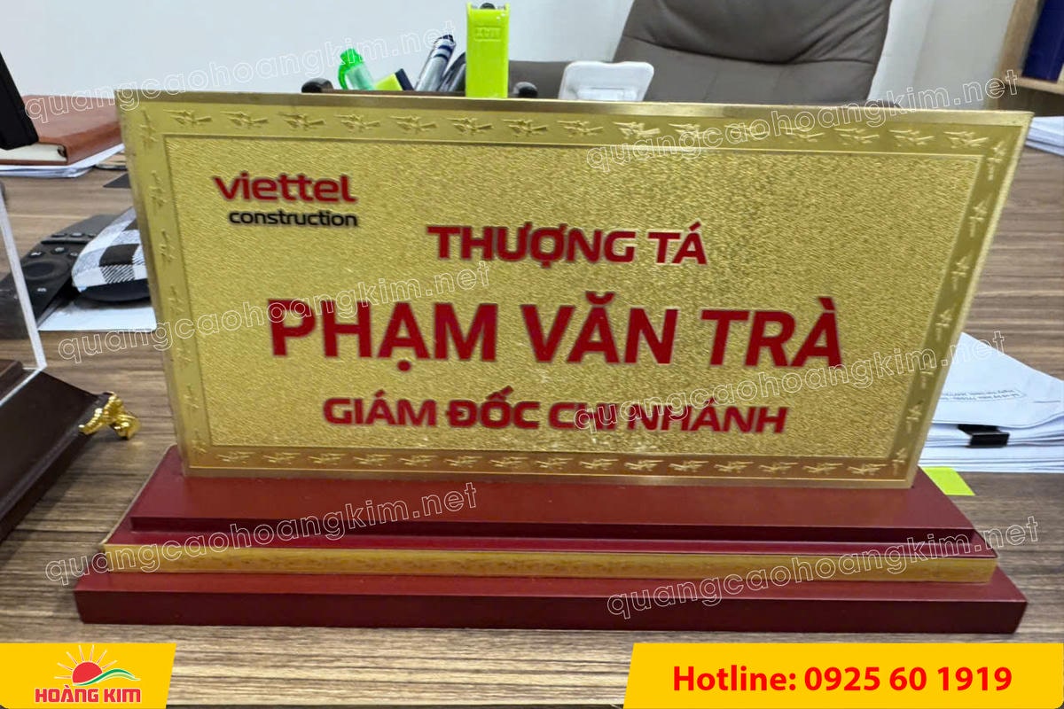 bien chuc danh quan doi mat dong 2mm kt11x22cm de go khong ma vang 6 - BIỂN CHỨC DANH QU&Acirc;N ĐỘI, BẢNG T&Ecirc;N ĐỂ B&Agrave;N CỰC ĐẸP
