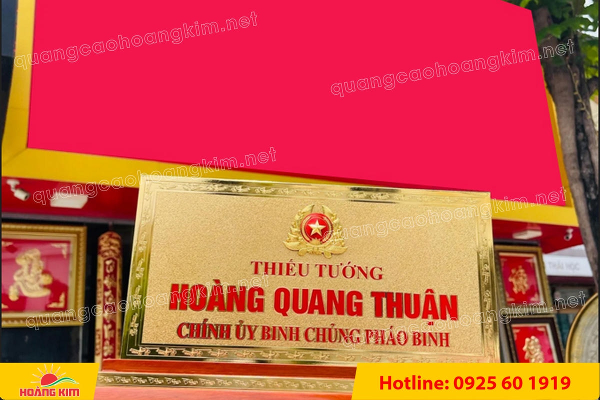 bien chuc danh quan doi mat dong 2mm kt15x30cm de go co ma vang 24k gan logo noi 38 - BIỂN CHỨC DANH QU&Acirc;N ĐỘI, BẢNG T&Ecirc;N ĐỂ B&Agrave;N CỰC ĐẸP
