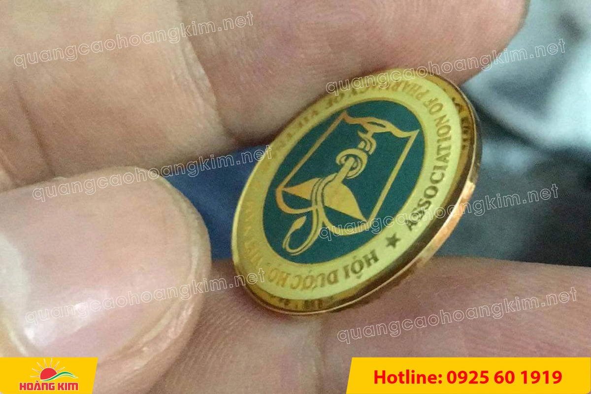 huy hieu cai ao ma vang 24k do mau logo 10 - HUY HIỆU C&Agrave;I &Aacute;O MẠ V&Agrave;NG 24K ĐỔ M&Agrave;U LOGO SANG TRỌNG