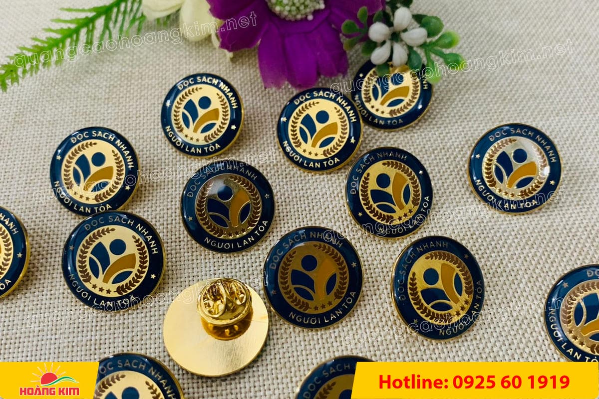 huy hieu cai ao ma vang 24k do mau logo 151 - HUY HIỆU C&Agrave;I &Aacute;O MẠ V&Agrave;NG 24K ĐỔ M&Agrave;U LOGO SANG TRỌNG