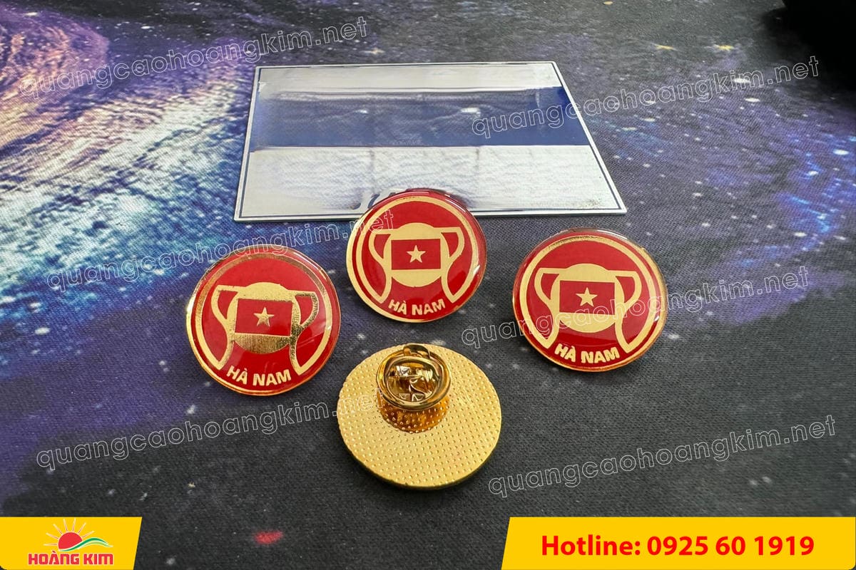 huy hieu cai ao ma vang 24k do mau logo 155 - HUY HIỆU C&Agrave;I &Aacute;O MẠ V&Agrave;NG 24K ĐỔ M&Agrave;U LOGO SANG TRỌNG