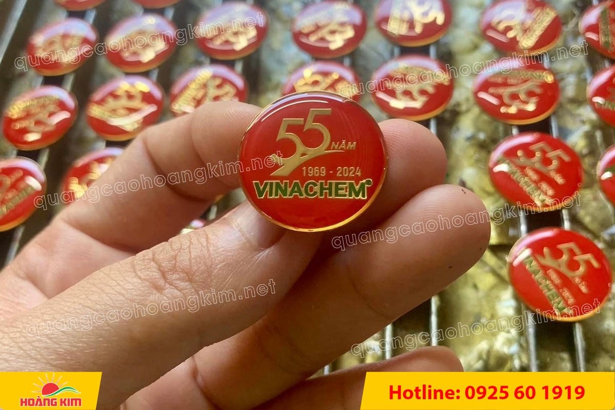 huy hieu cai ao ma vang 24k do mau logo 160 - HUY HIỆU C&Agrave;I &Aacute;O MẠ V&Agrave;NG 24K ĐỔ M&Agrave;U LOGO SANG TRỌNG