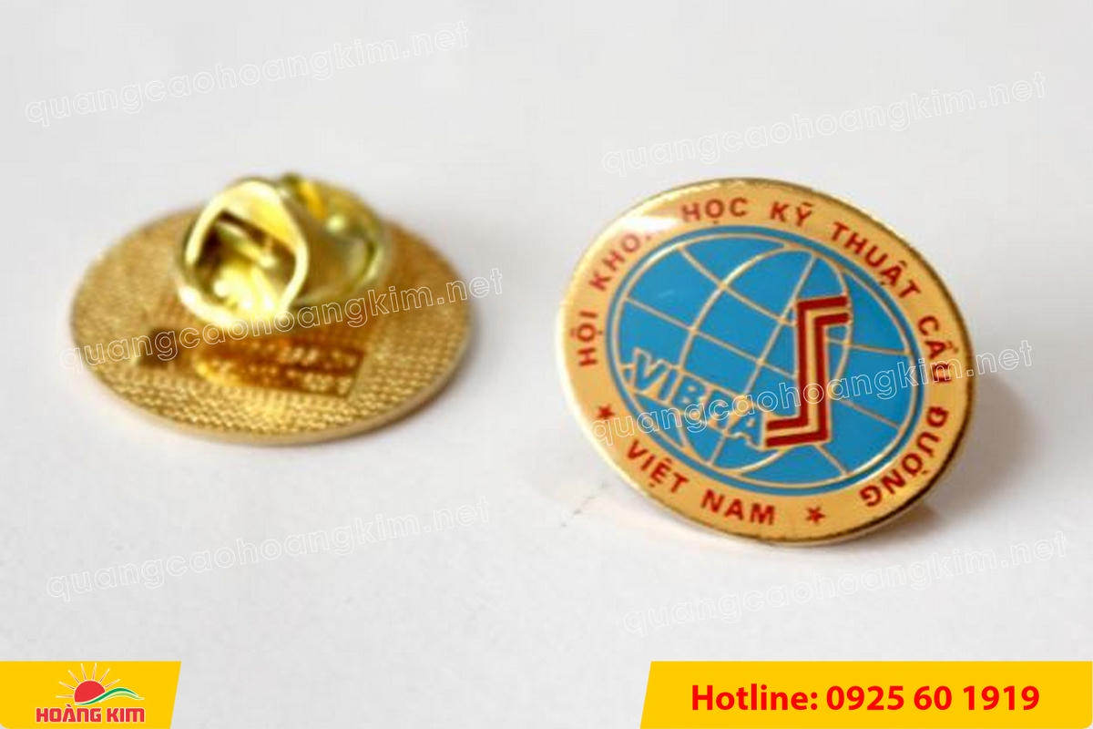 huy hieu cai ao ma vang 24k do mau logo 167 - HUY HIỆU C&Agrave;I &Aacute;O MẠ V&Agrave;NG 24K ĐỔ M&Agrave;U LOGO SANG TRỌNG