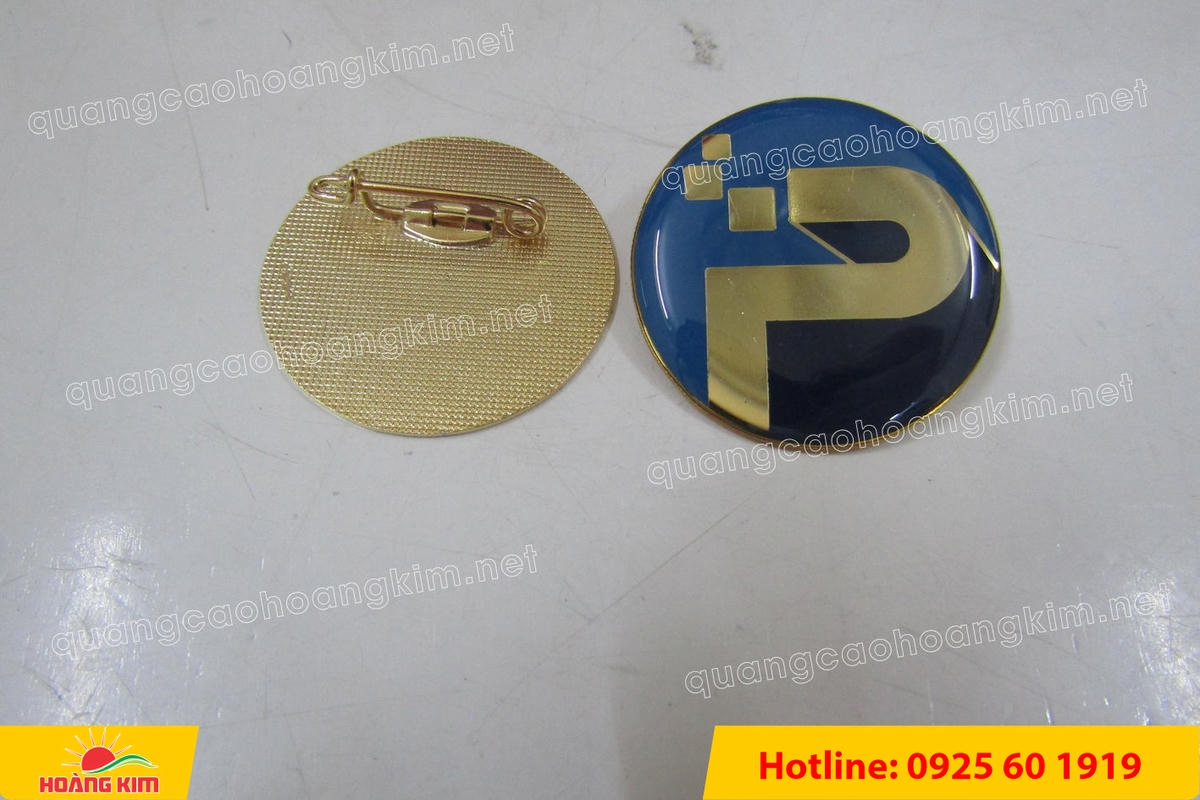 huy hieu cai ao ma vang 24k do mau logo 29 - HUY HIỆU C&Agrave;I &Aacute;O MẠ V&Agrave;NG 24K ĐỔ M&Agrave;U LOGO SANG TRỌNG