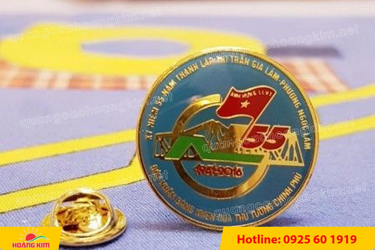 huy hieu cai ao ma vang 24k do mau logo 3 - HUY HIỆU C&Agrave;I &Aacute;O MẠ V&Agrave;NG 24K ĐỔ M&Agrave;U LOGO SANG TRỌNG