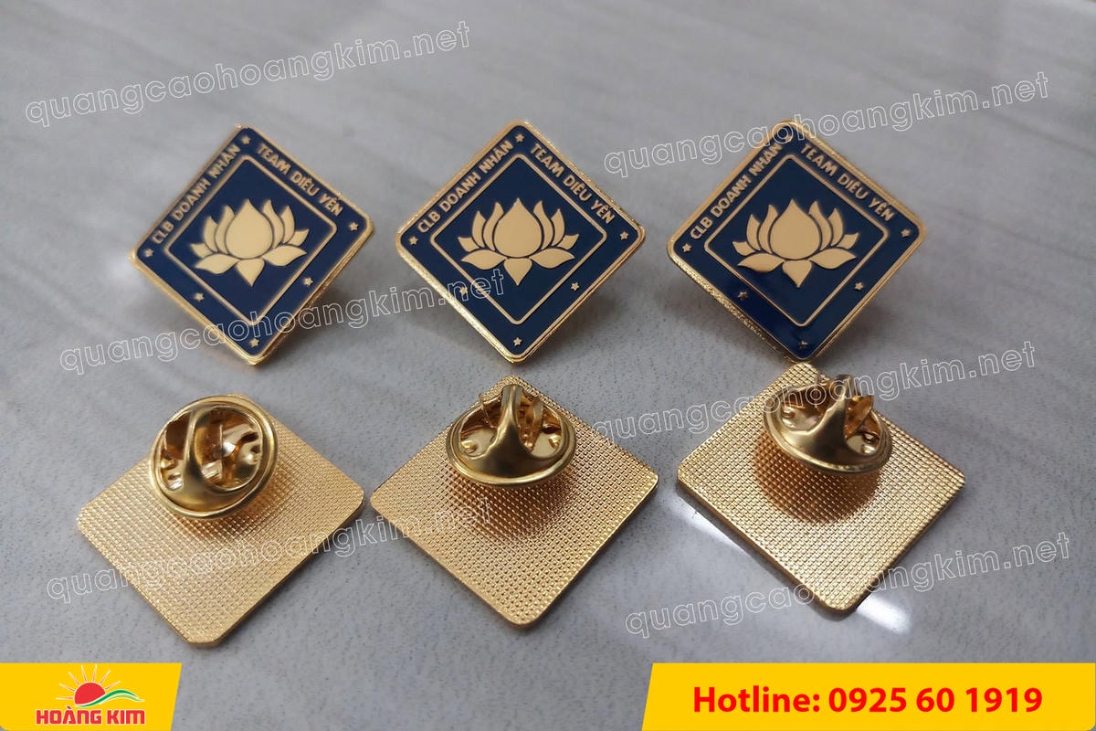 huy hieu cai ao ma vang 24k do mau logo 32 - HUY HIỆU C&Agrave;I &Aacute;O MẠ V&Agrave;NG 24K ĐỔ M&Agrave;U LOGO SANG TRỌNG