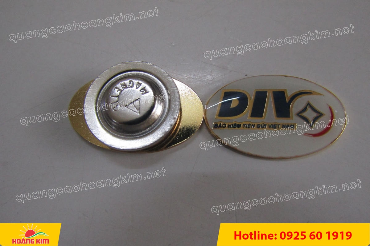 huy hieu cai ao ma vang 24k do mau logo 33 - HUY HIỆU C&Agrave;I &Aacute;O MẠ V&Agrave;NG 24K ĐỔ M&Agrave;U LOGO SANG TRỌNG