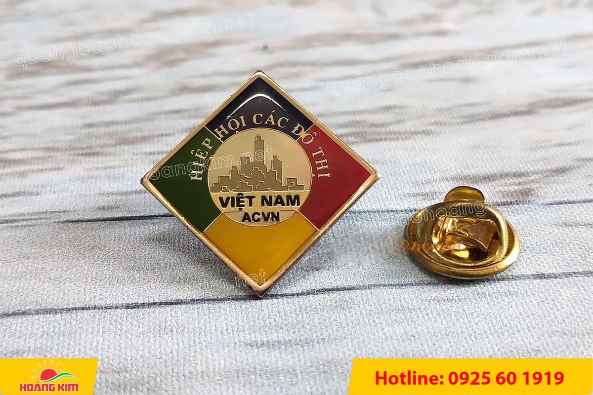 huy hieu cai ao ma vang 24k do mau logo 41 - HUY HIỆU C&Agrave;I &Aacute;O MẠ V&Agrave;NG 24K ĐỔ M&Agrave;U LOGO SANG TRỌNG