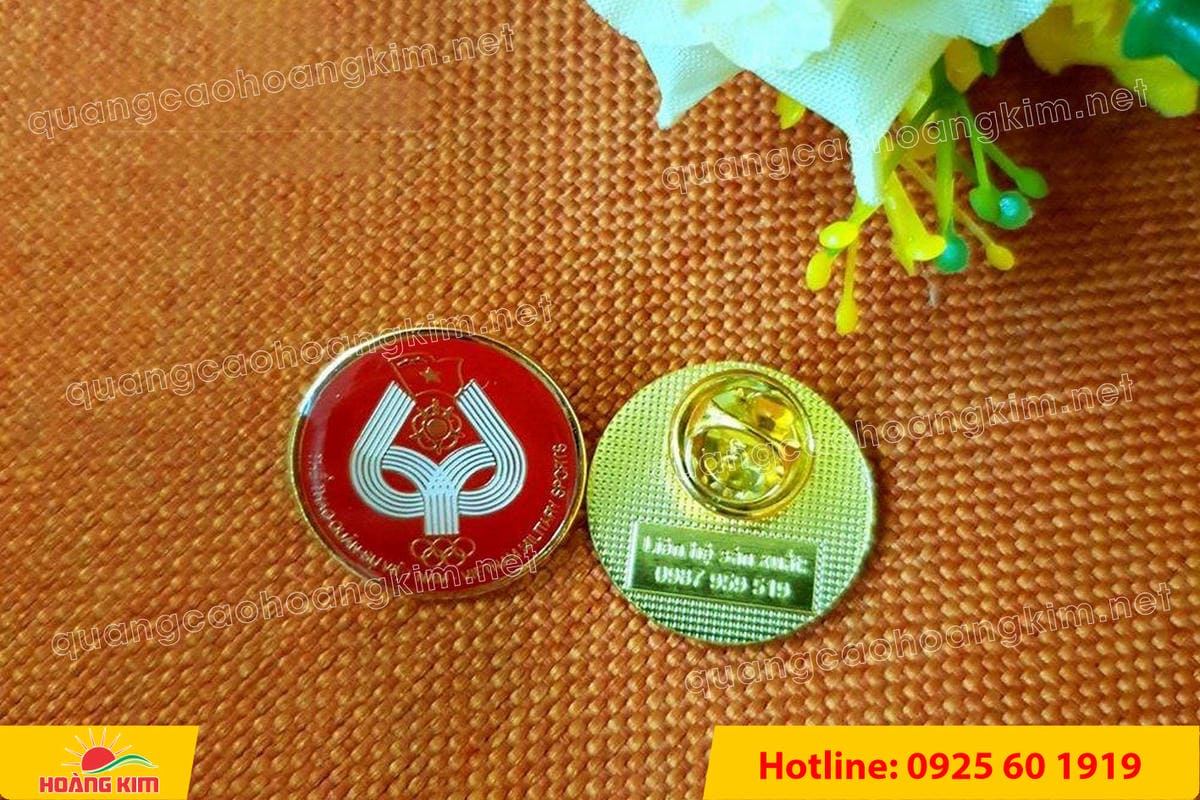 huy hieu cai ao ma vang 24k do mau logo 47 - HUY HIỆU C&Agrave;I &Aacute;O MẠ V&Agrave;NG 24K ĐỔ M&Agrave;U LOGO SANG TRỌNG