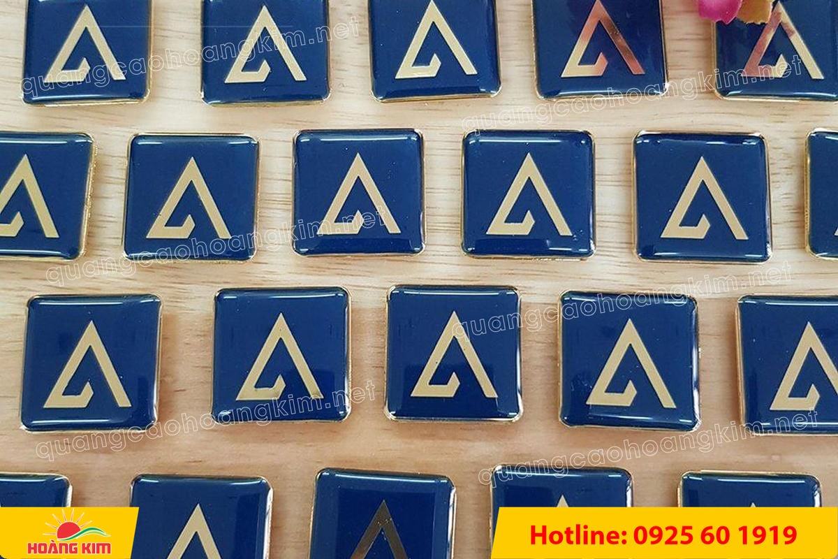 huy hieu cai ao ma vang 24k do mau logo 52 - HUY HIỆU C&Agrave;I &Aacute;O MẠ V&Agrave;NG 24K ĐỔ M&Agrave;U LOGO SANG TRỌNG