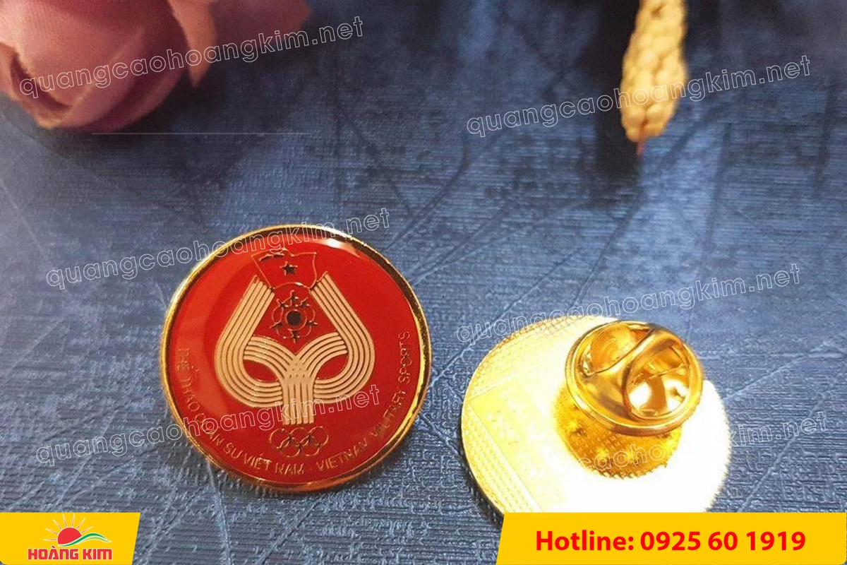 huy hieu cai ao ma vang 24k do mau logo 61 - HUY HIỆU C&Agrave;I &Aacute;O MẠ V&Agrave;NG 24K ĐỔ M&Agrave;U LOGO SANG TRỌNG