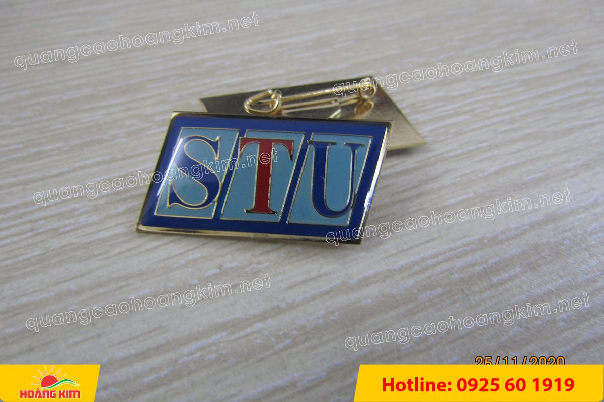 huy hieu cai ao ma vang 24k do mau logo 69 - HUY HIỆU C&Agrave;I &Aacute;O MẠ V&Agrave;NG 24K ĐỔ M&Agrave;U LOGO SANG TRỌNG