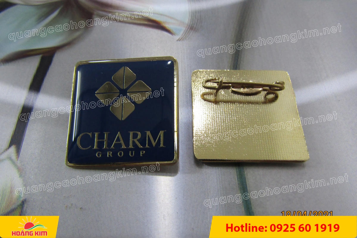 huy hieu cai ao ma vang 24k do mau logo 74 - HUY HIỆU C&Agrave;I &Aacute;O MẠ V&Agrave;NG 24K ĐỔ M&Agrave;U LOGO SANG TRỌNG