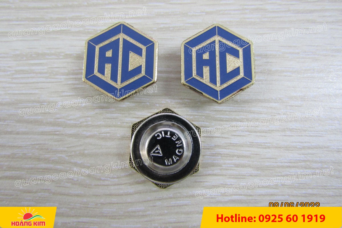 huy hieu cai ao ma vang 24k do mau logo 94 - HUY HIỆU C&Agrave;I &Aacute;O MẠ V&Agrave;NG 24K ĐỔ M&Agrave;U LOGO SANG TRỌNG