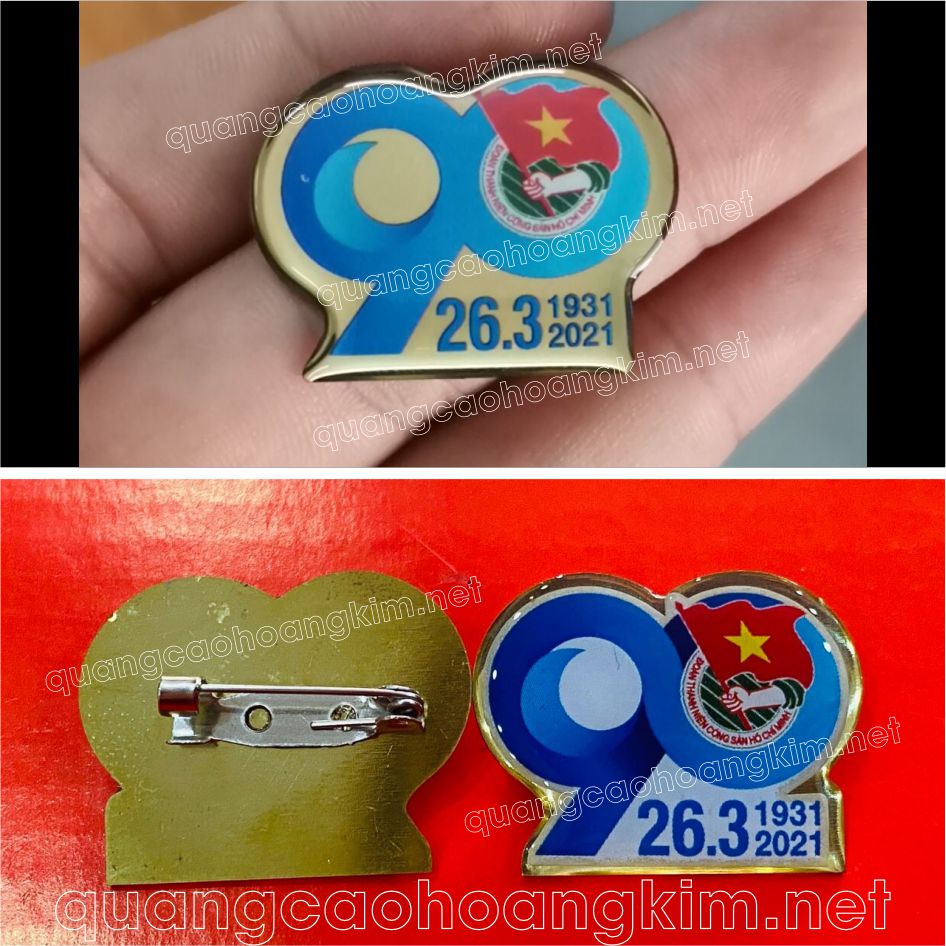 huy hieu co doan 17 - HUY HIỆU CỜ ĐOÀN – BIỂU TƯỢNG CỦA TUỔI TRẺ VIỆT NAM