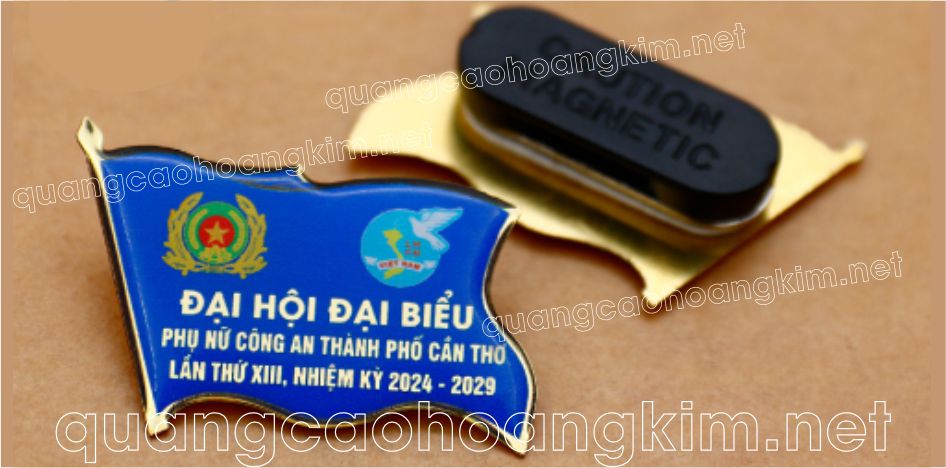 huy hieu dai hoi dang dong in uv 2 - HUY HIỆU ĐẠI HỘI ĐẢNG CỰC BỀN ĐẸP, SANG TRỌNG