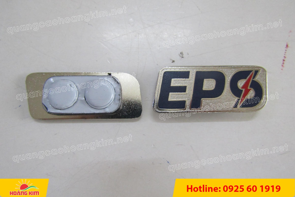 huy hieu dong an mon ma bac cai ao 13 - HUY HIỆU ĐỒNG ĂN M&Ograve;N MẠ BẠC &ndash; THIẾT KẾ THEO LOGO DOANH NGHIỆP