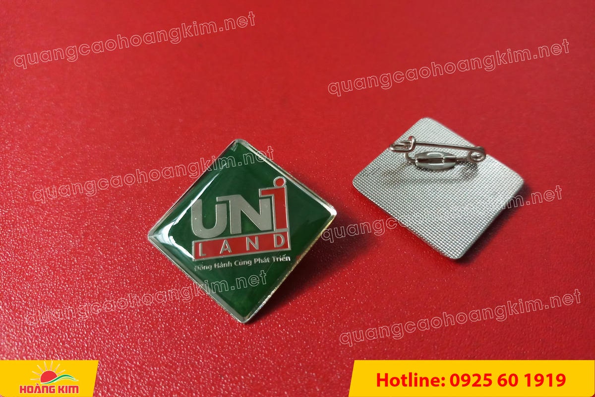 huy hieu dong an mon ma bac cai ao 18 - HUY HIỆU ĐỒNG ĂN M&Ograve;N MẠ BẠC &ndash; THIẾT KẾ THEO LOGO DOANH NGHIỆP
