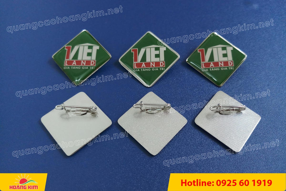 huy hieu dong an mon ma bac cai ao 19 - HUY HIỆU ĐỒNG ĂN M&Ograve;N MẠ BẠC &ndash; THIẾT KẾ THEO LOGO DOANH NGHIỆP