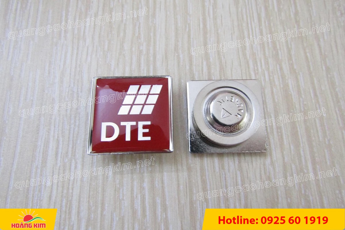 huy hieu dong an mon ma bac cai ao 20 - HUY HIỆU ĐỒNG ĂN M&Ograve;N MẠ BẠC &ndash; THIẾT KẾ THEO LOGO DOANH NGHIỆP