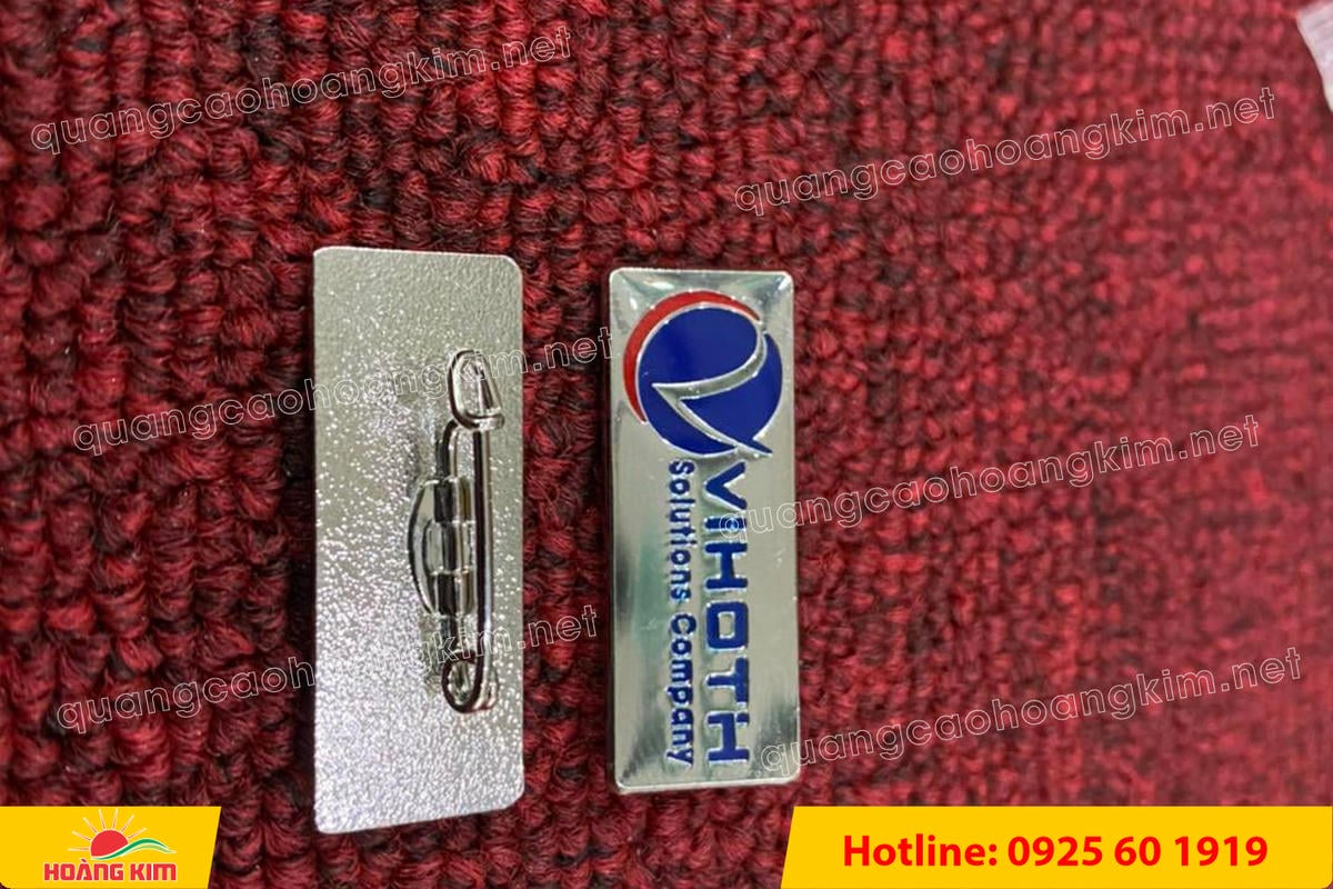 huy hieu dong an mon ma bac cai ao 42 - HUY HIỆU ĐỒNG ĂN M&Ograve;N MẠ BẠC &ndash; THIẾT KẾ THEO LOGO DOANH NGHIỆP