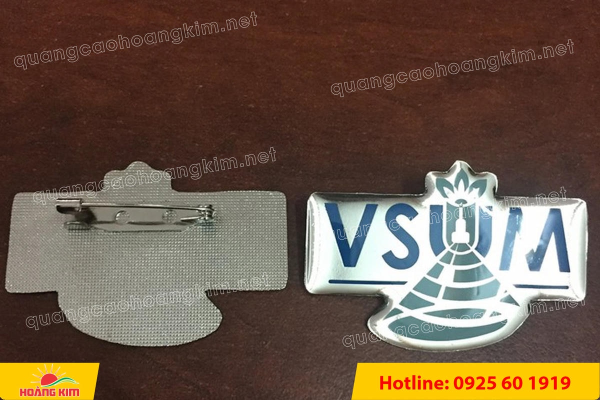 huy hieu dong an mon ma bac cai ao 8 - HUY HIỆU ĐỒNG ĂN M&Ograve;N MẠ BẠC &ndash; THIẾT KẾ THEO LOGO DOANH NGHIỆP