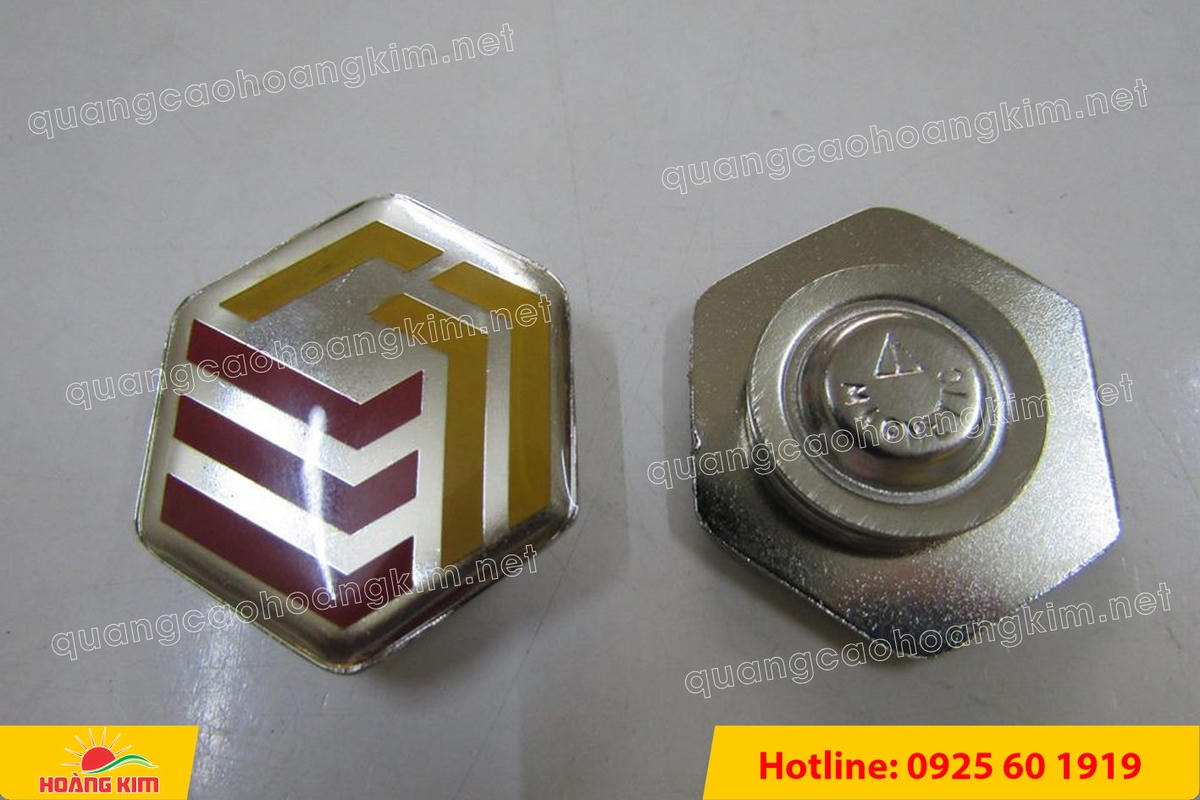 huy hieu dong an mon ma bac cai ao 9 - HUY HIỆU ĐỒNG ĂN M&Ograve;N MẠ BẠC &ndash; THIẾT KẾ THEO LOGO DOANH NGHIỆP