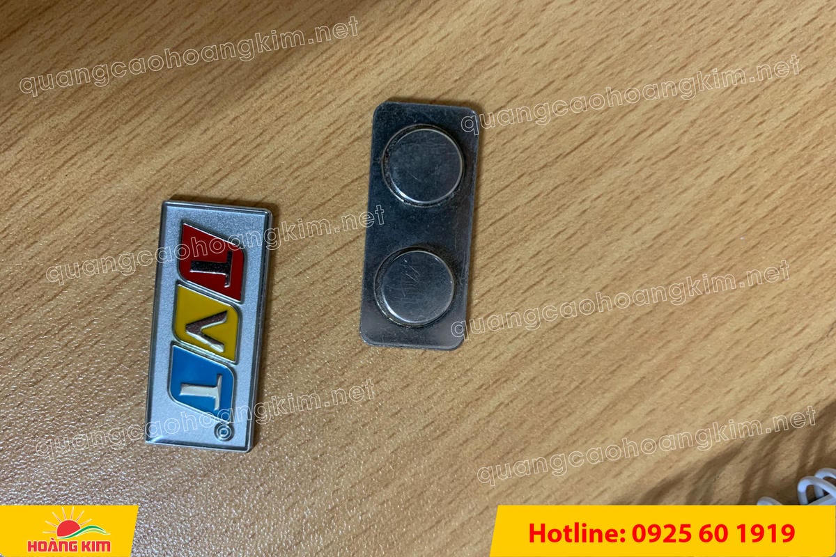 huy hieu duc ma bac dap noi 3d logo 34 - HUY HIỆU Đ&Uacute;C MẠ BẠC CAO CẤP &ndash; DẬP NỔI 3D LOGO