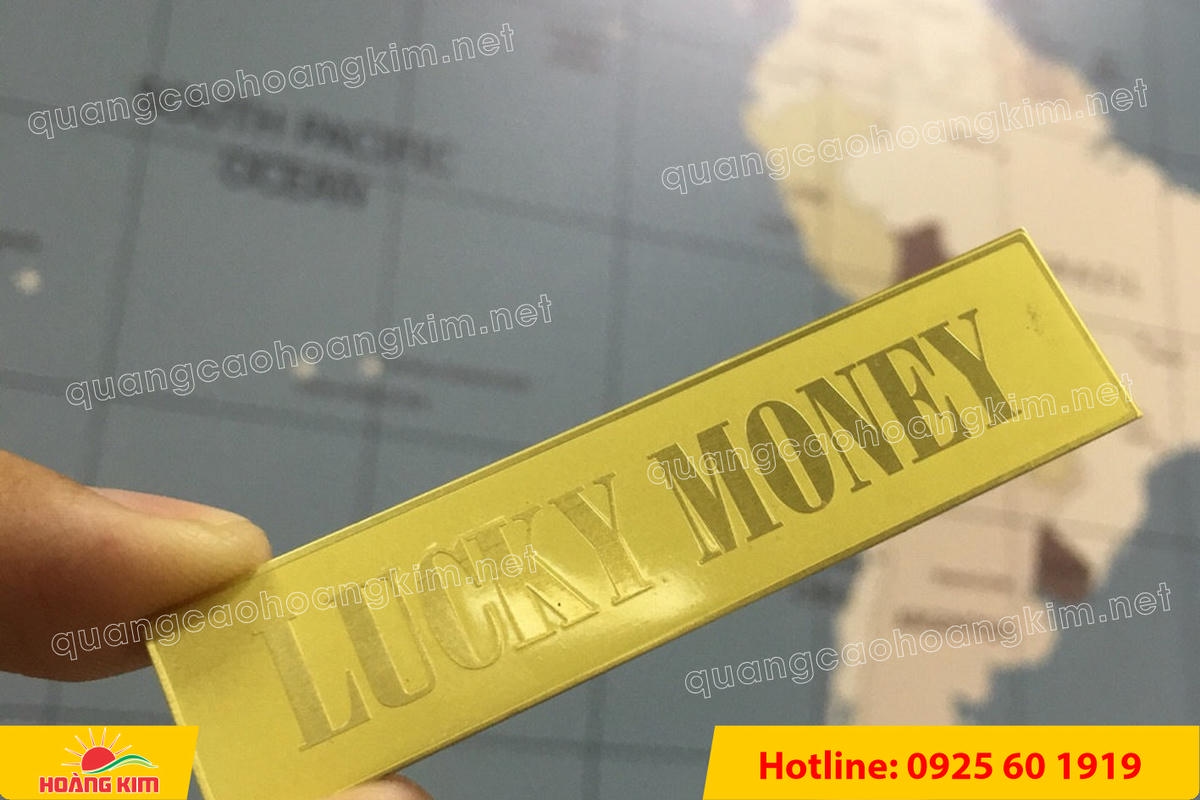 huy hieu vang dong nen an mon cat san - HUY HIỆU V&Agrave;NG ĐỒNG ĂN M&Ograve;N NỀN SẦN C&Aacute;T CAO CẤP