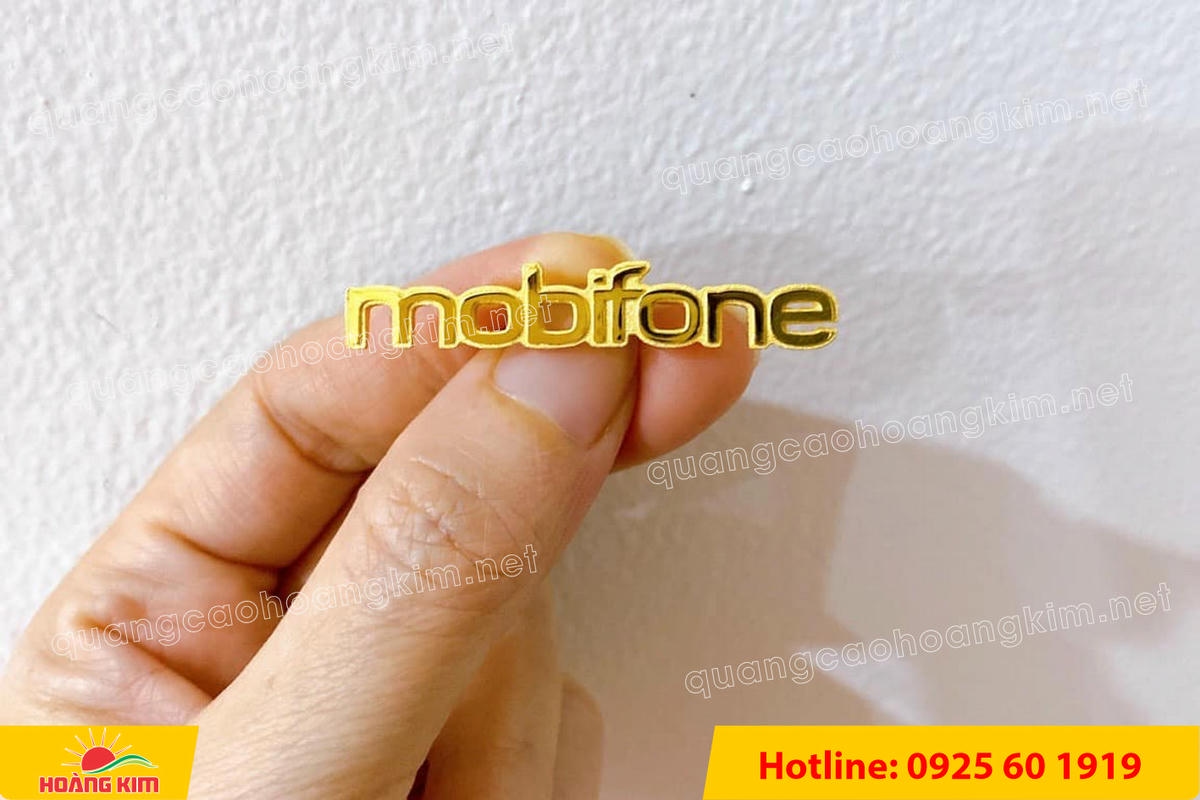 huy hieu vang dong nen an mon cat san 123 - HUY HIỆU V&Agrave;NG ĐỒNG ĂN M&Ograve;N NỀN SẦN C&Aacute;T CAO CẤP