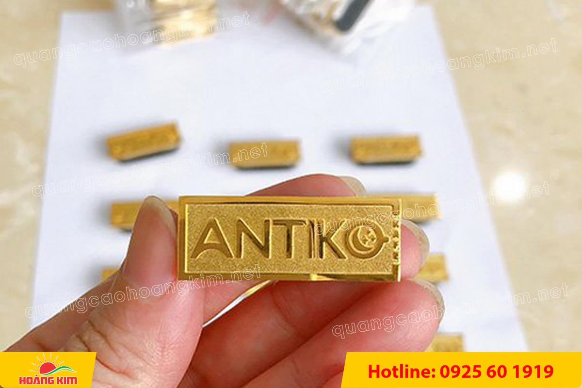 huy hieu vang dong nen an mon cat san 128 - HUY HIỆU V&Agrave;NG ĐỒNG ĂN M&Ograve;N NỀN SẦN C&Aacute;T CAO CẤP