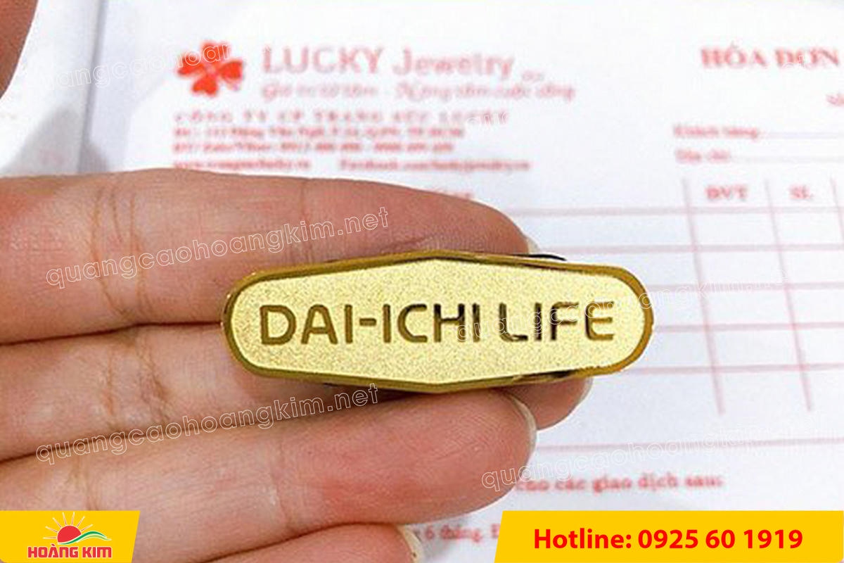 huy hieu vang dong nen an mon cat san 134 - HUY HIỆU V&Agrave;NG ĐỒNG ĂN M&Ograve;N NỀN SẦN C&Aacute;T CAO CẤP