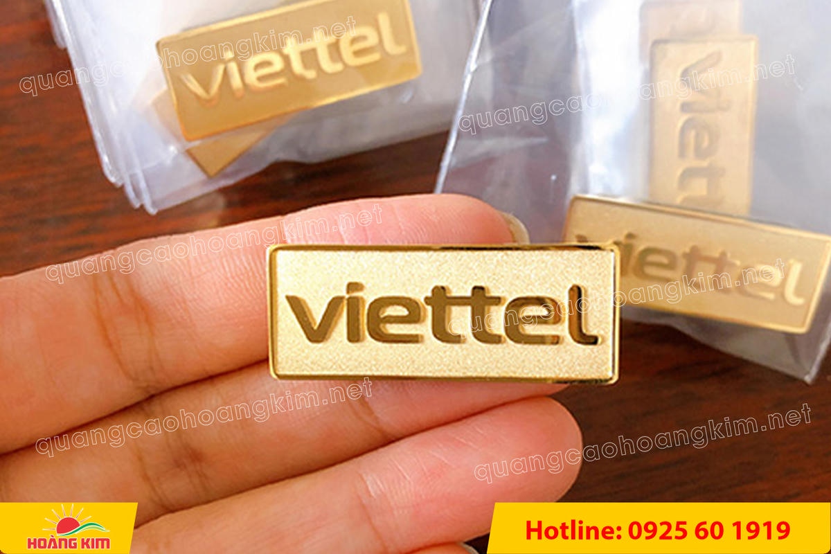 huy hieu vang dong nen an mon cat san 176 - HUY HIỆU V&Agrave;NG ĐỒNG ĂN M&Ograve;N NỀN SẦN C&Aacute;T CAO CẤP