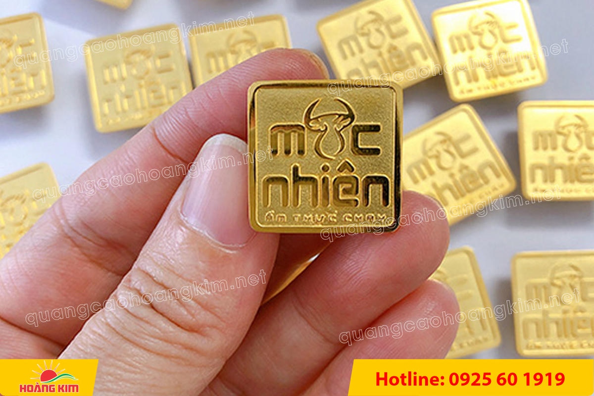 huy hieu vang dong nen an mon cat san 188 - HUY HIỆU V&Agrave;NG ĐỒNG ĂN M&Ograve;N NỀN SẦN C&Aacute;T CAO CẤP