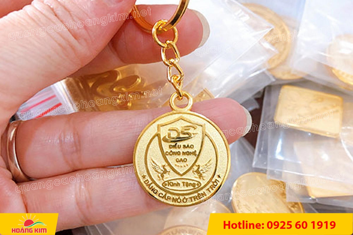 huy hieu vang dong nen an mon cat san 202 - HUY HIỆU V&Agrave;NG ĐỒNG ĂN M&Ograve;N NỀN SẦN C&Aacute;T CAO CẤP