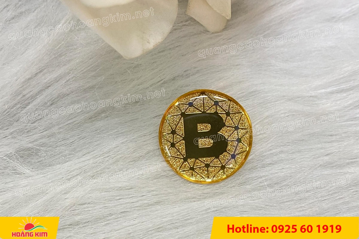huy hieu vang dong nen an mon cat san 239 - HUY HIỆU V&Agrave;NG ĐỒNG ĂN M&Ograve;N NỀN SẦN C&Aacute;T CAO CẤP