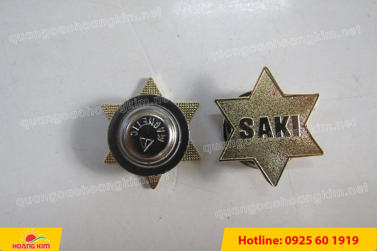 huy hieu vang dong nen an mon cat san 43 - HUY HIỆU V&Agrave;NG ĐỒNG ĂN M&Ograve;N NỀN SẦN C&Aacute;T CAO CẤP