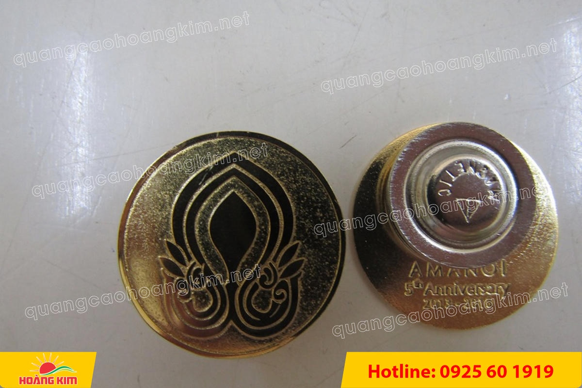huy hieu vang dong nen an mon cat san 62 - HUY HIỆU V&Agrave;NG ĐỒNG ĂN M&Ograve;N NỀN SẦN C&Aacute;T CAO CẤP