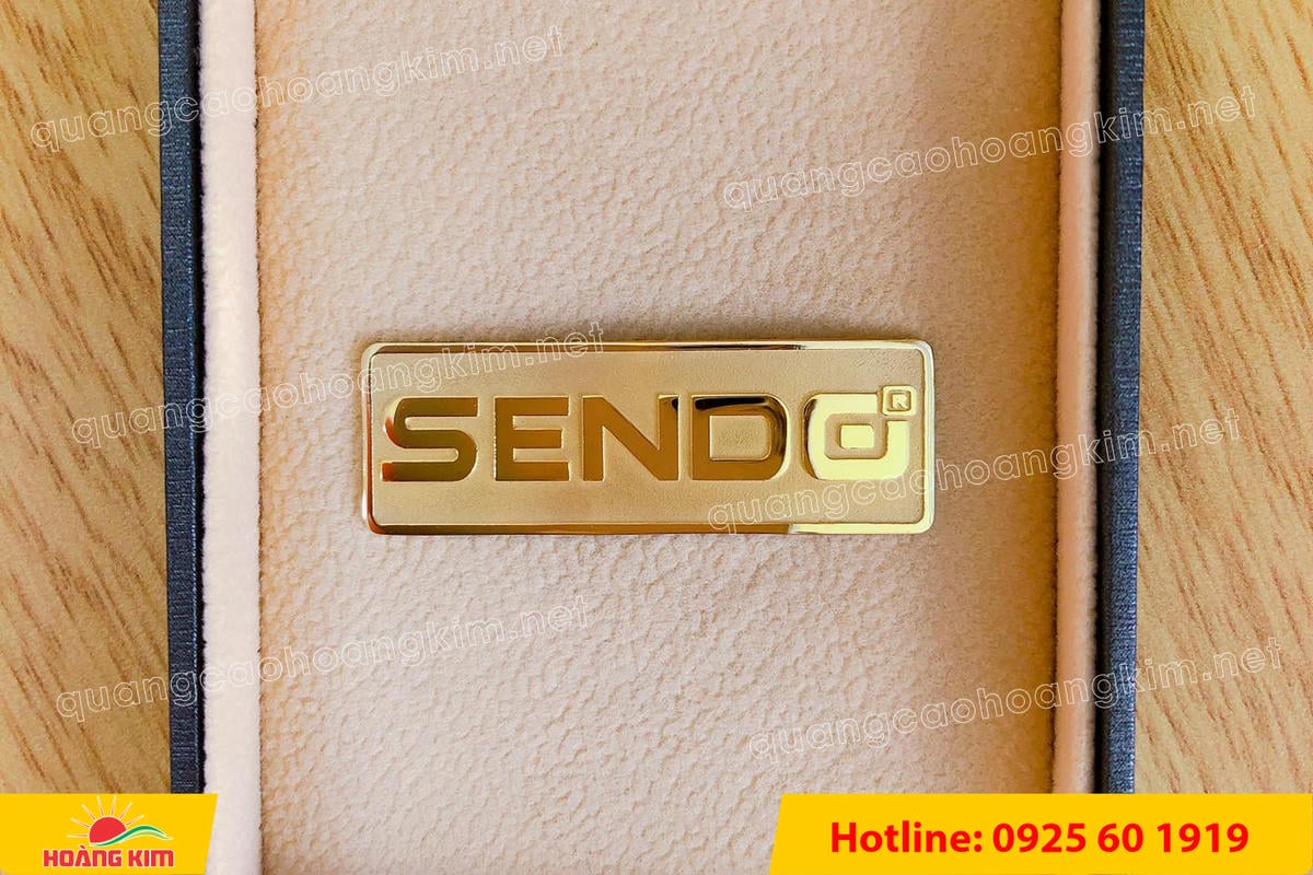 huy hieu vang dong nen an mon cat san 72 - HUY HIỆU V&Agrave;NG ĐỒNG ĂN M&Ograve;N NỀN SẦN C&Aacute;T CAO CẤP