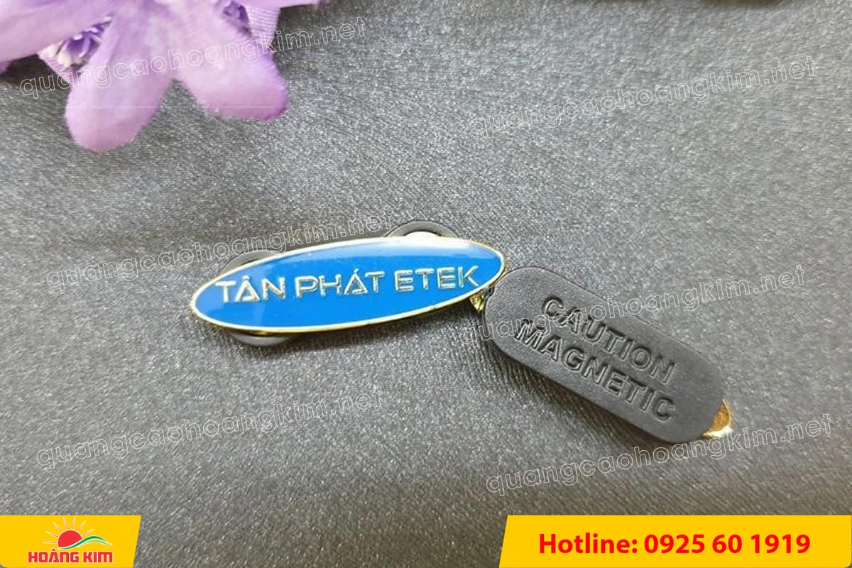 lam logo huy hieu cai ao cat be theo hinh co ma vang 24k 113 - L&Agrave;M LOGO, HUY HIỆU C&Agrave;I &Aacute;O ĐỒNG ĂN M&Ograve;N CẮT BẾ THEO H&Igrave;NH C&Oacute; MẠ V&Agrave;NG 24K SANG TRỌNG